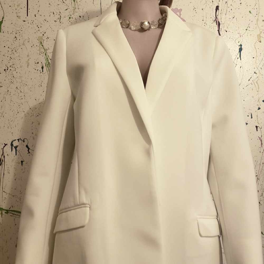 Tahari Ladies jacket